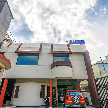 Hotel Executive Hasanganj Exterior photo