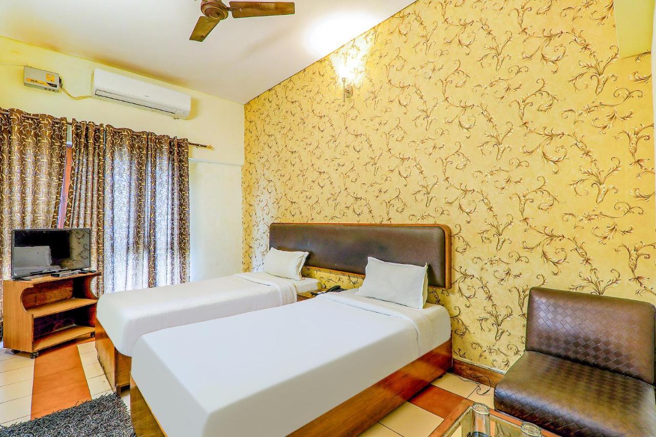 Hotel Executive Hasanganj Exterior photo